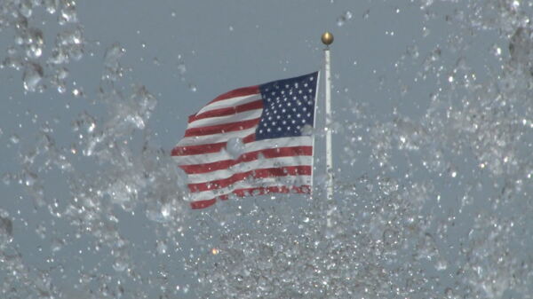 美国国旗有雨的影响3股票的录像视频免费下载
