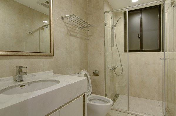 简洁设计现代浴室效果图