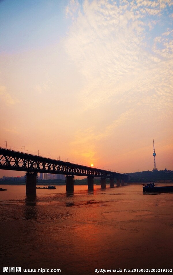 武汉长江大桥日落图片