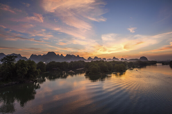 广西桂林漓江晚霞风景