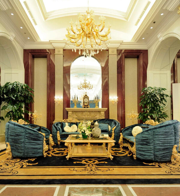 欧式客厅蓝色沙发装修效果图